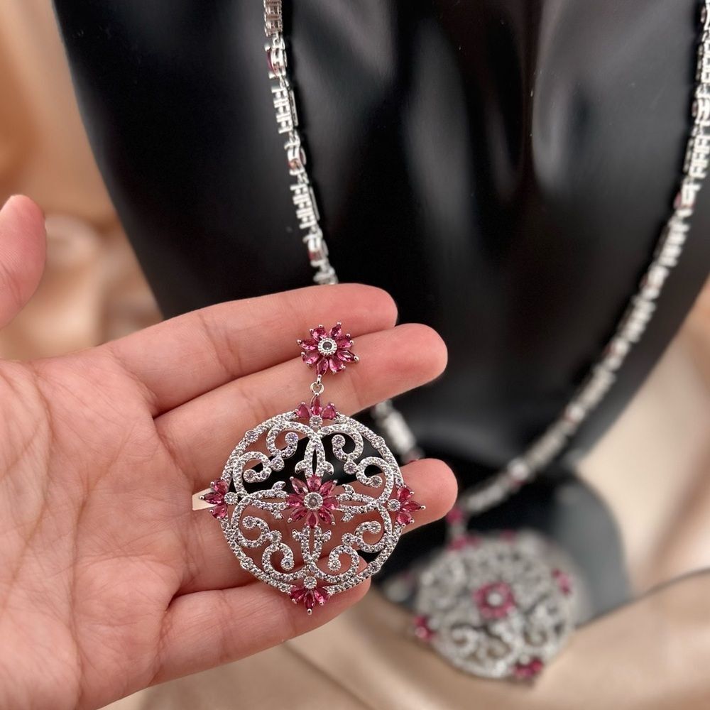 Exquisite Luxury- Ruby & CZ Necklace Set – Elegant Statement Jewelry - Picture 7 of 9